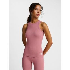 Damski bezszwowy tank top Hummel Pulse. Fioletowe topy Hummel, bez wzorów, z materiału, bez kołnierzyka, bez ramiączek. Za 163.50 zł.