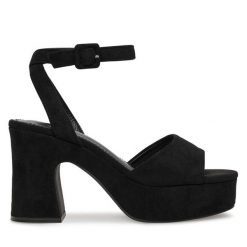 Sandały DeeZee. Czarne sandały DeeZee, bez wzorów, bez obcasa, na słupku, bez zapięcia. Za 139.99 zł.