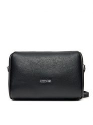 Calvin Klein Torebka K60K612519 Czarny. Czarne listonoszki Calvin Klein, bez wzorów, ze skóry, bez dodatków. Za 459.99 zł.