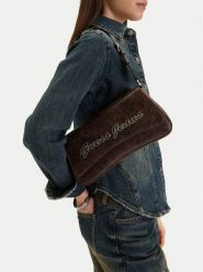 Guess Jeans Torebka CWBEO-GUESS-B-013-09 Brązowy. Brązowe torebki klasyczne Guess Jeans, z aplikacjami, z jeansu, bez dodatków. Za 229.99 zł.