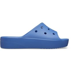 Klapki plażowe damskie Crocs Classic Platform Slide. Niebieskie klapki Crocs, bez wzorów, bez obcasa. Za 191.45 zł.