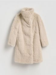Płaszcz ze sztucznego futra - jasnoszary. Szare płaszcze Reserved, l, bez wzorów, bez kaptura. Za 379.99 zł.