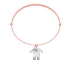 Bransoletka ze srebrną zawieszką Śpioszki na jasnoróżowym sznurku. Szare bransoletki Lilou, srebrne. Za 89.00 zł.
