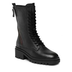 Kozaki Lasocki. Czarne kozaki Lasocki, bez obcasa, na płaskiej podeszwie, bez zapięcia. Za 329.99 zł.