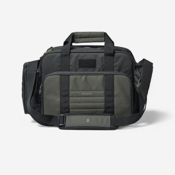 Torba S dla strzelców sportowych. Czarne torby na ramię SOLOGNAC, bez wzorów, z materiału, eleganckie, na ramię, duże, bez dodatków. Za 129.99 zł.