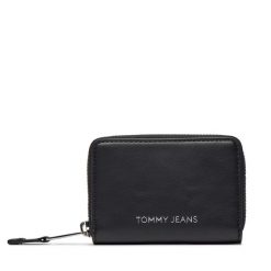 Mały Portfel Damski Tommy Jeans. Czarne portfele Tommy Jeans, bez wzorów, z jeansu. Za 109.99 zł.
