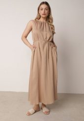 Beżowa Wiskozowa Sukienka Bez Rękawów z Warkoczowym Splotem przy Dekolcie Shirineli. Brązowe sukienki Born2be, na co dzień, l, bez wzorów, z tkaniny, boho, bez kołnierzyka, plus size, bez ramiączek, maxi, proste. Za 109.99 zł.