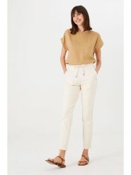 Garcia Spodnie dresowe w kolorze kremowym rozmiar: XL. Brązowe spodnie dresowe Garcia, xl, bez wzorów, z dresówki. Za 122.96 zł.