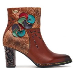 Botki Laura Vita. Czerwone botki Laura Vita, bez wzorów, bez obcasa, na słupku, bez zapięcia. Za 689.99 zł.