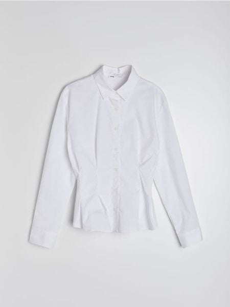 Bawełniana koszula slim fit - biały. Białe koszule Sinsay, l, bez wzorów, z bawełny, bez kołnierzyka, bez ramiączek. Za 49.99 zł.