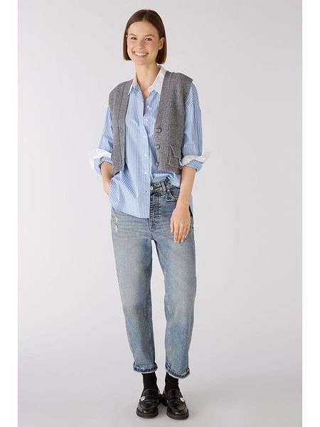 Oui Dżinsy - Mom fit - w kolorze niebieskim rozmiar: 36. Niebieskie jeansy Oui, z aplikacjami. Za 122.09 zł.