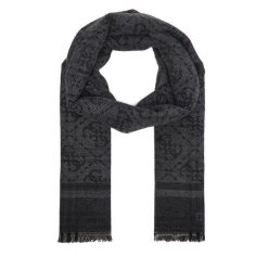 Szalik Guess. Czarne szaliki Guess, z aplikacjami. Za 234.99 zł.