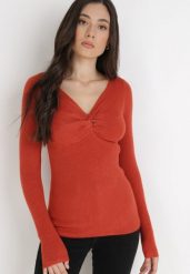 Pomarańczowy Sweter Ampippe. Brązowe swetry Born2be, m, bez wzorów, z dzianiny, bez ramiączek. Za 59.99 zł.