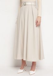 Jasnobeżowa Spódnica o Rozkloszowanym Plisowanym Fasonie z Paskiem z Klamrą Aferna. Brązowe spódnice Born2be, m, bez wzorów, eleganckie, maxi, plisowane. Za 169.99 zł.
