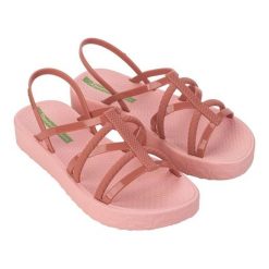 Sandały Ipanema Diversa Flatform 27238 BH330 różowe. Czerwone sandały bez wzorów, eleganckie, bez obcasa, bez zapięcia. W wyprzedaży za 192.88 zł.