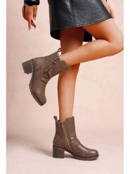 Foreverfolie Botki w kolorze brązowym rozmiar: 36. Brązowe botki Foreverfolie, bez wzorów, bez obcasa, bez zapięcia. Za 130.99 zł.