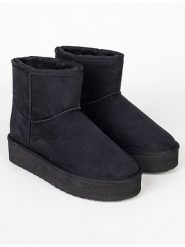 ISLAND BOOT Botki zimowe "Stela" w kolorze czarnym rozmiar: 41. Czarne botki Island Boot, na zimę, bez wzorów, bez obcasa, bez zapięcia. Za 165.99 zł.