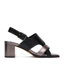 Sandały MEXX. Czarne sandały Mexx, bez wzorów, bez obcasa, na słupku, bez zapięcia. Za 329.99 zł.