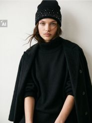 Czapka beanie z domieszką wiskozy i cyrkoniami - czarny. Czarne czapki Sinsay, bez wzorów, z wiskozy. Za 24.99 zł.