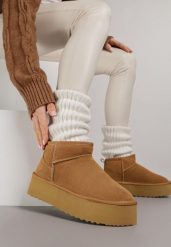 Jasnobrązowe Wsuwane Śniegowce na Platformie z Cholewką z Zamszu Naturalnego Mevelessa. Brązowe trapery i śniegowce Born2be, z dzianiny. Za 169.99 zł.