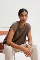 WEŁNIANA KAMIZELKA LAURA BRĄZOWA L - Flawless. Brązowe swetry Flawless, l, bez wzorów, z wełny, bez ramiączek. Za 629.00 zł.
