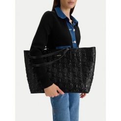Torebka MEXX. Czarne shopper Mexx, bez wzorów, bez dodatków. Za 249.99 zł.