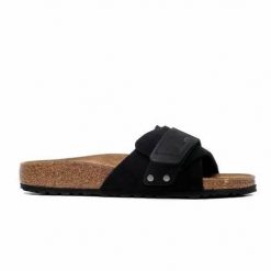 Klapki damskie Birkenstock Oita. Czarne klapki Birkenstock, bez wzorów, z materiału, bez obcasa. Za 803.00 zł.