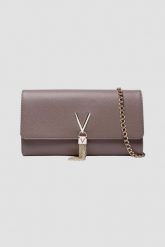 VALENTINO Kopertówka Divina Pochette w kolorze taupe. Brązowe kopertówki Valentino by Mario Valentino, bez wzorów, bez dodatków. W wyprzedaży za 249.99 zł.