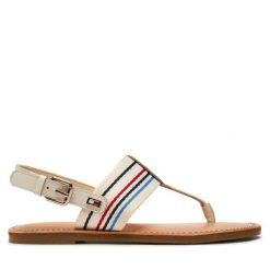 Sandały Tommy Hilfiger. Czerwone sandały TOMMY HILFIGER, bez wzorów, bez obcasa, na koturnie, bez zapięcia. Za 349.99 zł.