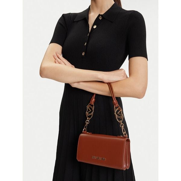 Torebka LOVE MOSCHINO. Czarne torebki klasyczne Love Moschino, bez wzorów, bez dodatków. Za 1,009.00 zł.