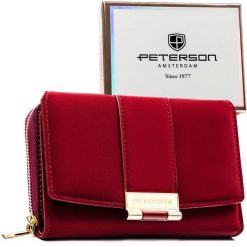 Bordowy portfel damski wykonany ze skóry ekologicznej, zamykany zatrzaskiem - Peterson. Czerwone portfele Peterson, bez wzorów, ze skóry ekologicznej. Za 99.99 zł.