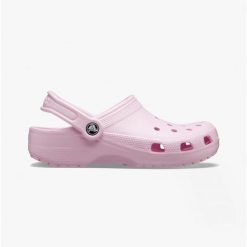 Klapki Crocs Classic. Czerwone klapki Crocs, bez wzorów, bez obcasa. Za 189.99 zł.