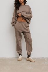 Spodnie dresowe w kolorze GRAY TAUPE - JOLLY-M. Szare spodnie dresowe Marsala, m, bez wzorów, z bawełny, z podwyższonym stanem. Za 249.90 zł.