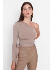 Trendyol Koszulka w kolorze szarobrązowym rozmiar: XL. Brązowe bluzki Trendyol, xl, bez wzorów, bez kołnierzyka, bez ramiączek. Za 85.95 zł.