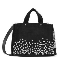 Torebka Juicy Couture. Czarne torebki klasyczne Juicy Couture, z aplikacjami, bez dodatków. Za 419.99 zł.
