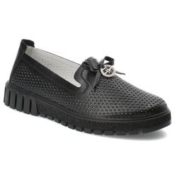 Czarne Półbuty Filippo Eleganckie Wsuwane Obuwie Damskie. Czarne półbuty wsuwane Filippo, bez wzorów, ze skóry, biznesowe, bez obcasa, bez zapięcia. Za 159.00 zł.