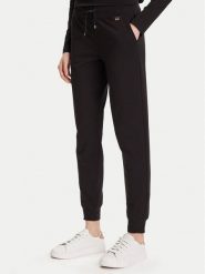 EA7 Emporio Armani Spodnie dresowe 7W000461 AF13135 UC001 Czarny Regular Fit. Czarne spodnie dresowe EA7 Emporio Armani, xxl, bez wzorów, z bawełny. Za 409.99 zł.