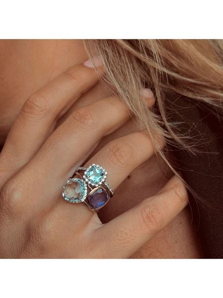 Les Petites Précieuses Srebrny pierścionek z kwarcem rozmiar: 54. Niebieskie pierścionki Les Petites Précieuses, z kwarcem, srebrne. Za 130.99 zł.