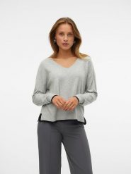 Vero Moda Sweter w kolorze szarym rozmiar: XS. Szare swetry Vero Moda, xs, bez wzorów, bez ramiączek. Za 70.45 zł.