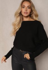 Czarny Sweter o Klasycznym Kroju i Dekoltem w Łódkę Valorvia. Czarne swetry Renee, m, bez wzorów, z jeansu, bez ramiączek. Za 89.99 zł.