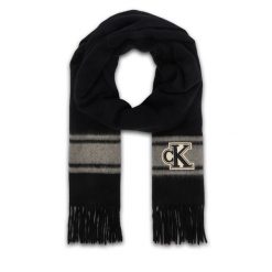 Szalik Calvin Klein. Czarne szaliki Calvin Klein, bez wzorów. Za 329.99 zł.
