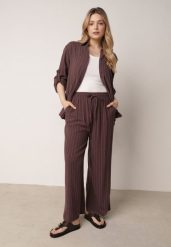 Brązowy Wiskozowo-Lniany Komplet w Paski Koszula i Szerokie Spodnie Terasea. Brązowe koszule Born2be, l, bez wzorów, ze lnu, biznesowe, bez kołnierzyka, bez ramiączek. Za 209.99 zł.