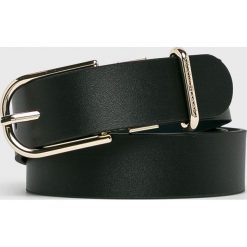 Tommy Hilfiger - Pasek skórzany. Niebieskie paski TOMMY HILFIGER, bez wzorów, ze skóry. W wyprzedaży za 179.90 zł.