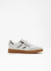 Sneakersy marki Marco Tozzi w stylu retro. Białe obuwie sportowe bonprix, bez zapięcia. Za 129.99 zł.
