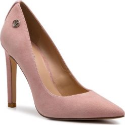 Szpilki LIU JO - Astrid 01 S19127 P0021 Pink 00006. Czerwone szpilki Liu Jo, bez wzorów, ze skóry, eleganckie, bez obcasa, na obcasie, bez zapięcia. W wyprzedaży za 339.00 zł.