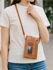 Saszetka - brązowy. Brązowe torby na ramię Sinsay, bez wzorów, bez dodatków. Za 19.99 zł.