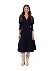 Be Wear Sukienka w kolorze granatowym rozmiar: XL. Niebieskie sukienki Be Wear, xl, bez wzorów, bez kołnierzyka, bez ramiączek, midi, rozkloszowane. Za 304.45 zł.