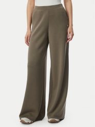 Guess Spodnie dresowe V4YB07 KCAY2 Khaki Regular Fit. Brązowe spodnie dresowe Guess, xxs, z aplikacjami, z dresówki. Za 335.99 zł.