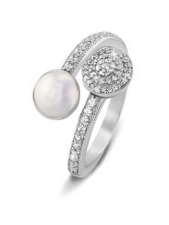 CHARM'S Srebrny pierścionek z perłą i cyrkoniami rozmiar: 58. Białe pierścionki CHARM'S, z cyrkonią, srebrne. Za 130.99 zł.
