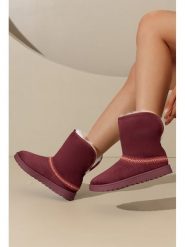 C'M Botki zimowe w kolorze czerwonym rozmiar: 39. Czerwone botki C'M, na zimę, bez wzorów, bez obcasa, bez zapięcia. Za 108.99 zł.